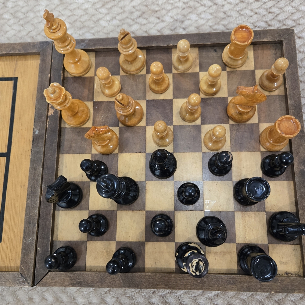 Vintage Wooden Checkers Backgammon Set Folding Board Games Rustic Decor. - Picture 9 of 16